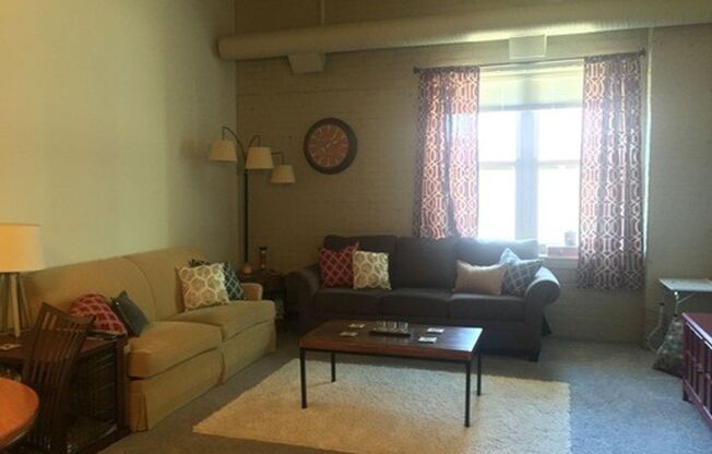 2 beds, 2 baths, 1,096 sqft, $1,650, Unit 508