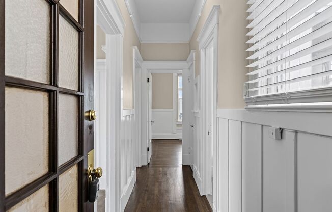 120 Webster Street (737r)