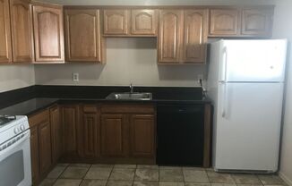 2 beds, 1 bath, $2,100, Unit 1