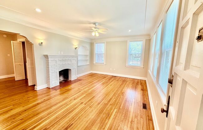 1 bed, 1 bath, 850 sqft, $1,700, Unit #2