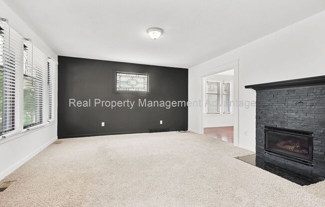 Meticulously Maintained with 3 Large Bedrooms - Walk to Downtown Royal Oak!