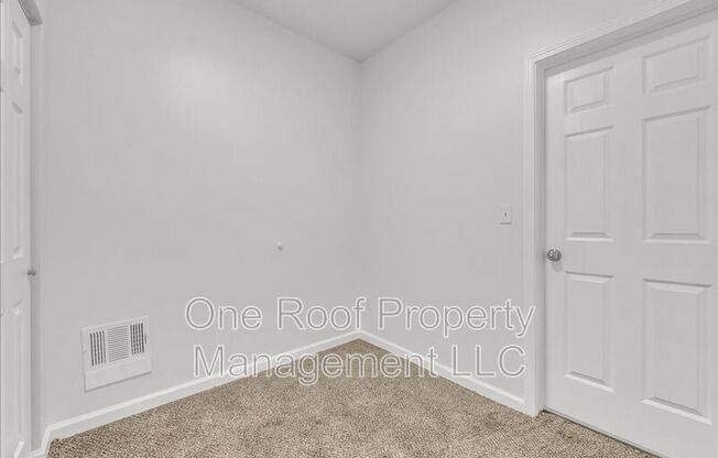 324 N HARDESTY