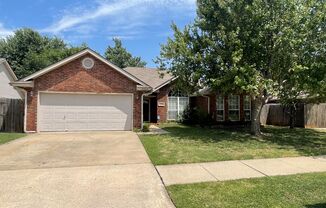 Beautiful Home in Edmond Community