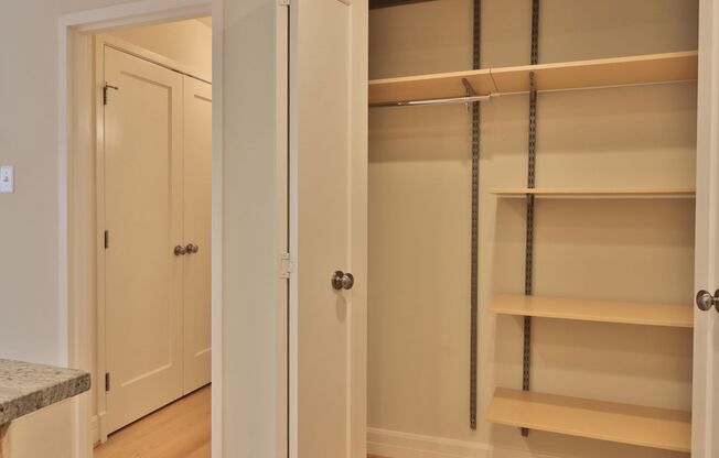 Studio, 1 bath, 460 sqft, $2,605, Unit 0809