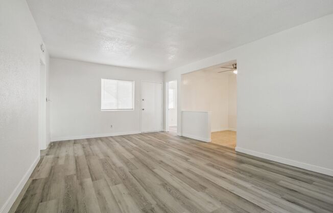 3 beds, 1 bath, $2,850, Unit 1