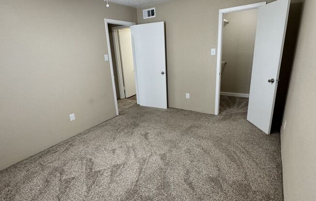 1 bed, 1 bath, 615 sqft, $885, Unit 401