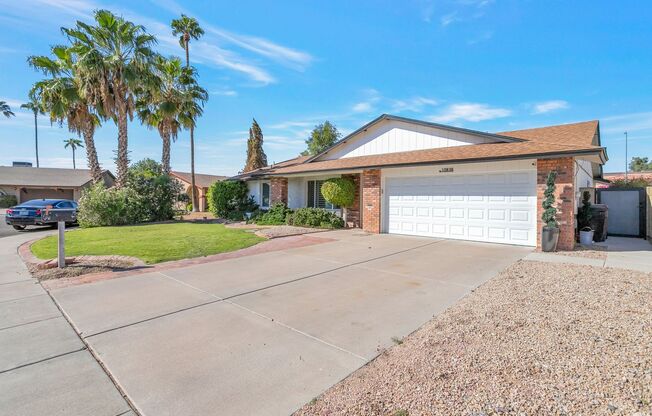 Stunning 4-Bedroom Home in Scottsdale!