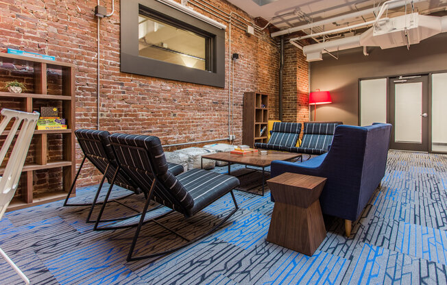 Studio, 1 bath, 396 sqft, $1,079, Unit 218