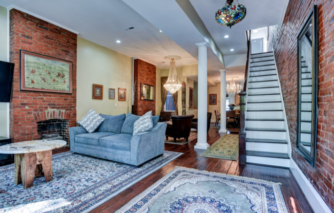 609 P ST NW