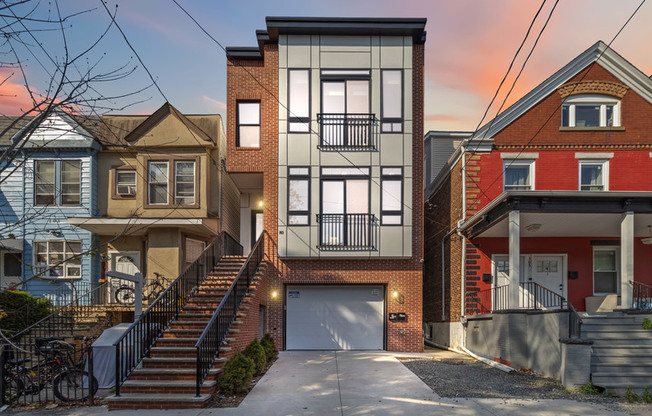 103 ORIENT AVE