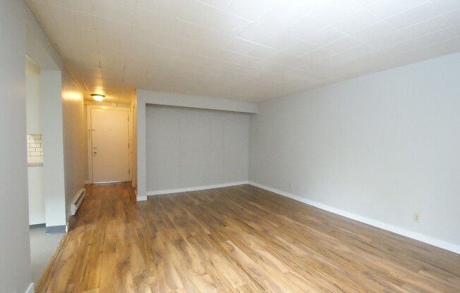 1 bed, 1 bath, 540 sqft, $1,325, Unit 120