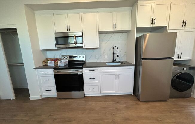 Studio, 1 bath, 286 sqft, $1,625, Unit 101