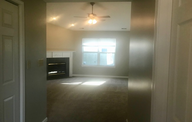 3 beds, 2 baths, $1,550