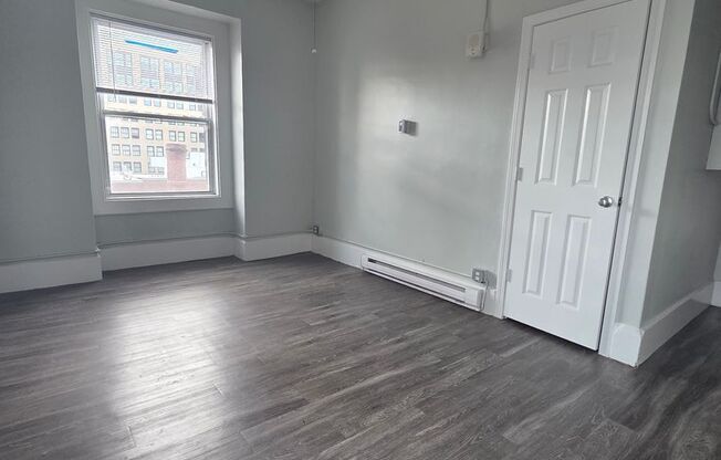 1 bed, 1 bath, 575 sqft, $1,750, Unit 603