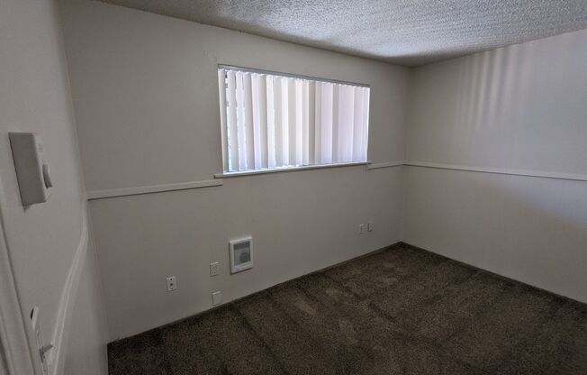 3 beds, 1.5 baths, 1,500 sqft, $1,912, Unit 2802-1