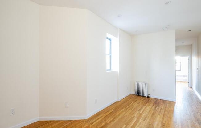 2 beds, 1 bath, $3,695, Unit 5-C