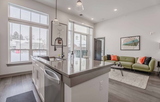 1 bed, 1 bath, 725 sqft, $1,610, Unit A111