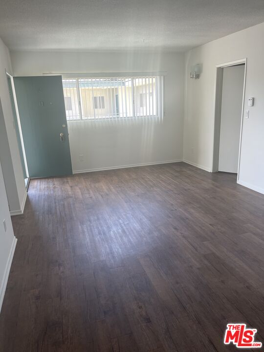 3686 S Centinela Ave