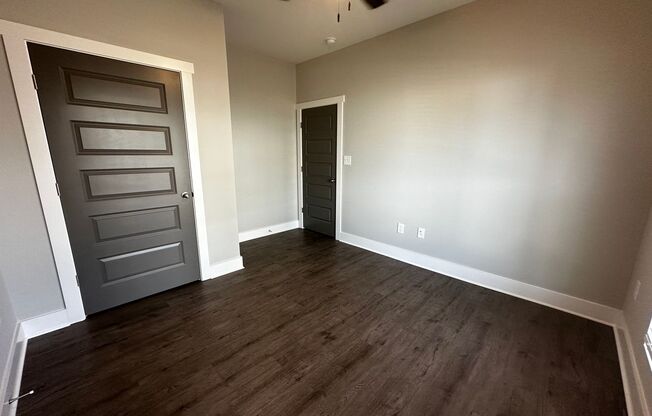 2 beds, 1 bath, $1,800