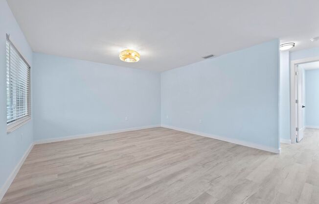 GORGEOUS FULLY RENOVATED 2ND FLOOR 2 BEDROOM 1 BATHROOM CONDO LOCATED JUST 5 MINUTES FROM VENICE BEACH!