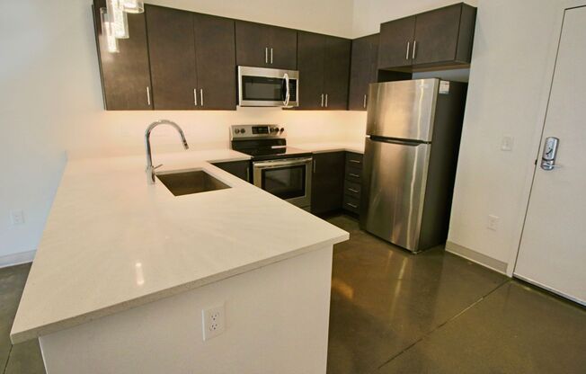 1 bed, 1 bath, 648 sqft, $1,395, Unit APT 105