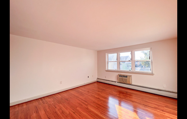 1 bed, 1 bath, 453 sqft, $1,250, Unit C5