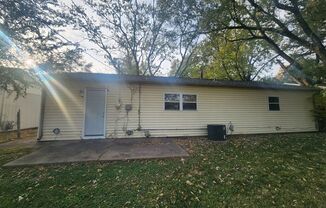 4 beds, 1 bath, $1,300