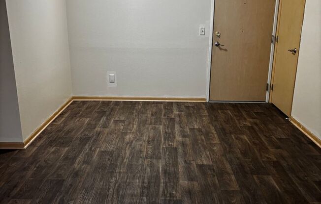 2 beds, 1 bath, 1,080 sqft, $999, Unit PHV - 306