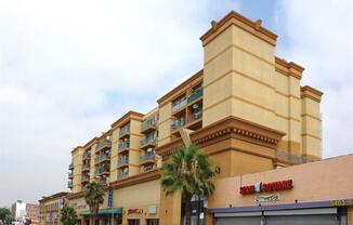 5411 HOLLYWOOD BLVD