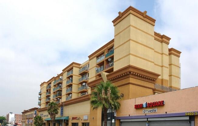 5411 HOLLYWOOD BLVD