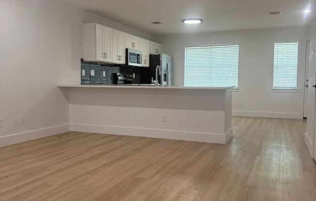 River Crossing Townhome - Brand New Finish Out