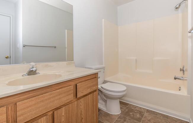 Studio, 1 bath, 550 sqft, $1,175