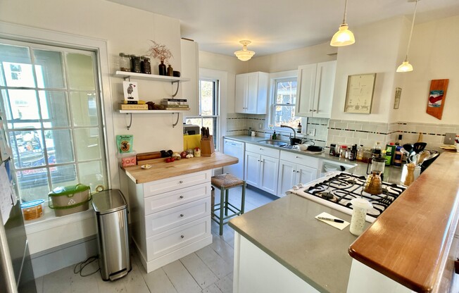 36 ALVESTON ST