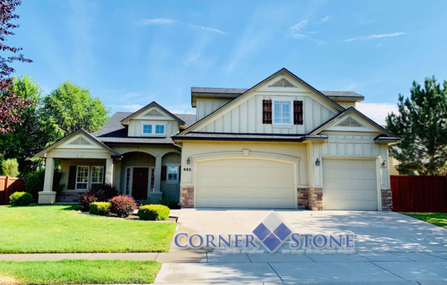 Stunning Home in Solitude Place with Bonus Room!