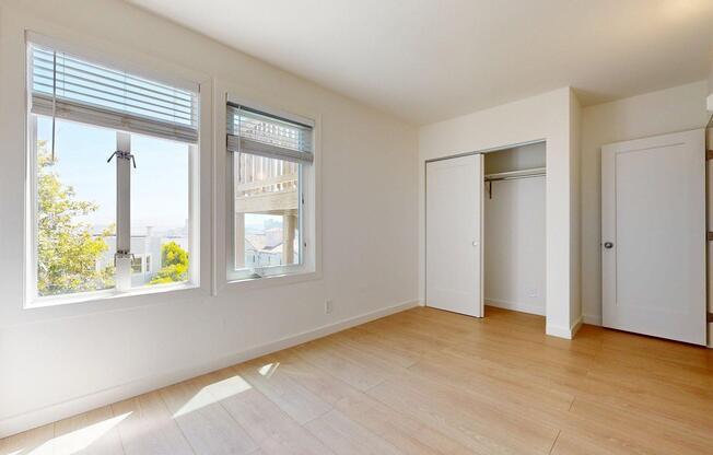 1221 GREENWICH STREET