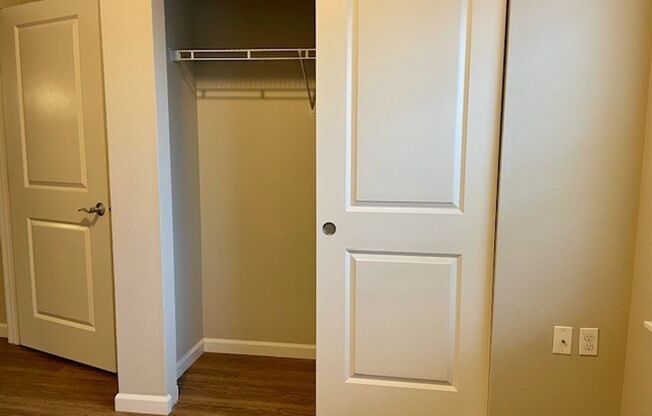 1 bed, 1 bath, 450 sqft, $1,199, Unit 409