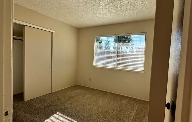 2 beds, 1 bath, 895 sqft, $1,700, Unit 494803