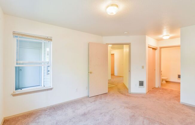 1 bed, 1 bath, 636 sqft, $1,325, Unit 427-27