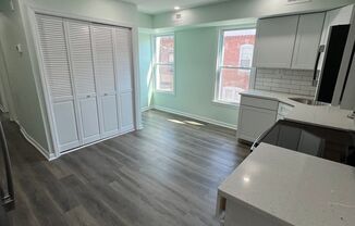 2 beds, 1 bath, $1,350, Unit 2FL