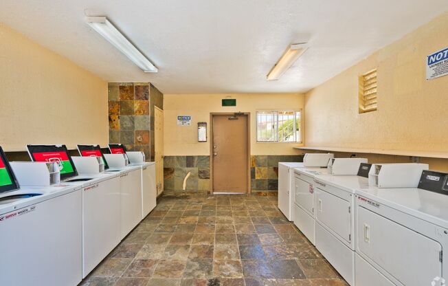 1 bed, 1 bath, 576 sqft, $1,250, Unit Unit 239