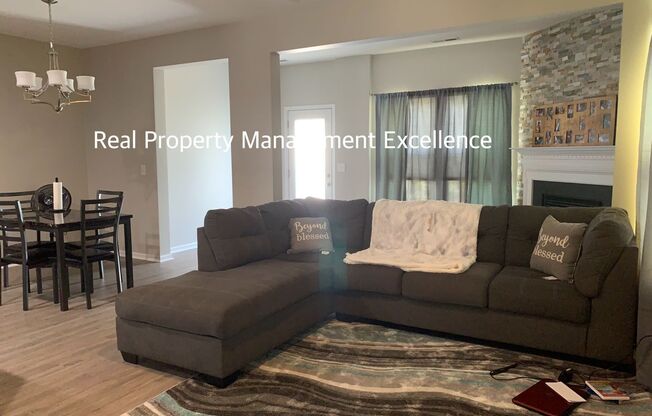 Gorgeous End-Unit TH In Desired Cary Location, Apply Now!