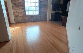 LOCATION! LOCATION! LOCATION! 1 BED 1 BATH LOFT