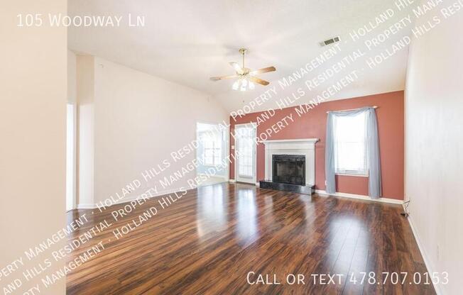 105 WOODWAY LN