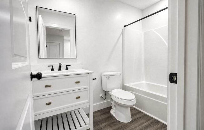 3 beds, 2.5 baths, 1,366 sqft, $1,499, Unit 1320