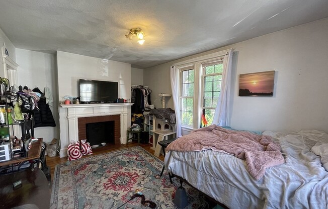 120 Glenville Ave Apt 5A