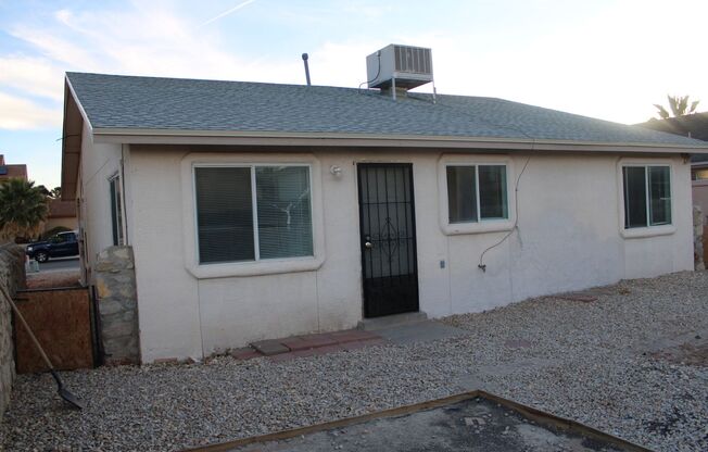 3 beds, 2 baths, $1,395