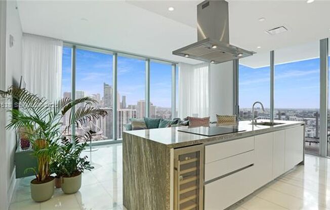 2 beds, 2 baths, $7,000, Unit # 3005