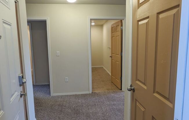 2 beds, 2 baths, 994 sqft, $1,395, Unit E106