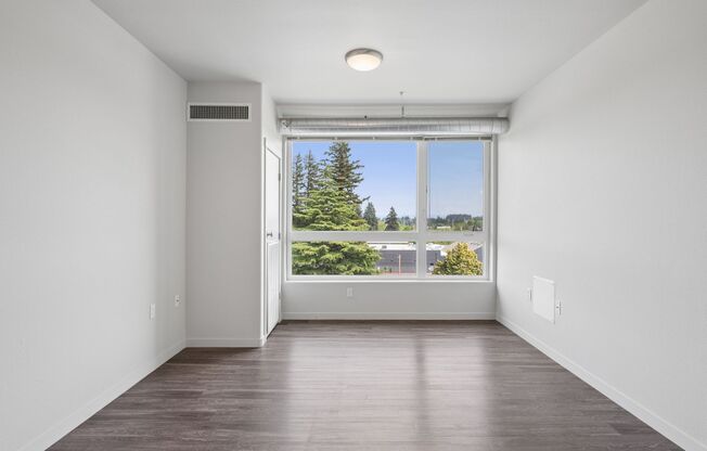 3 beds, 2 baths, 1,183 sqft, $1,925, Unit 404