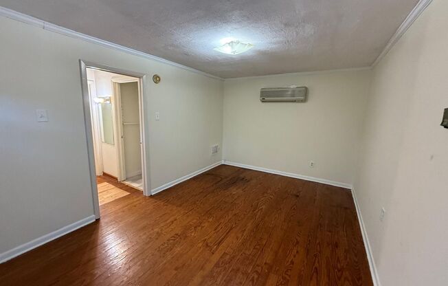 2 beds, 1.5 baths, $1,200